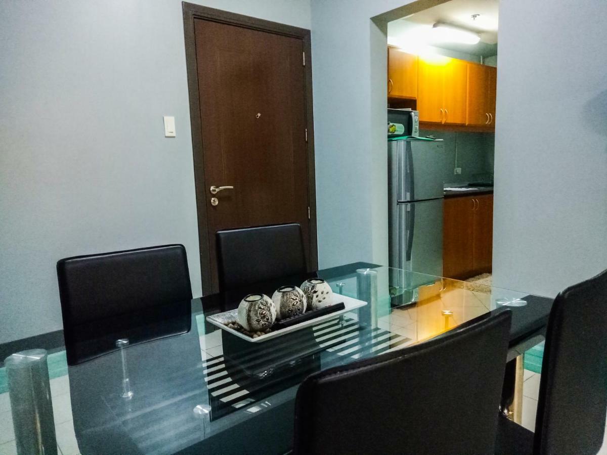 Ferienwohnung Forbes Area Bgc Taguig Manila Exterior foto